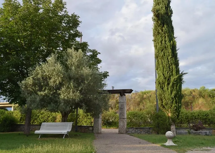 Hotel Casitas Del Jardin Tudela de Duero